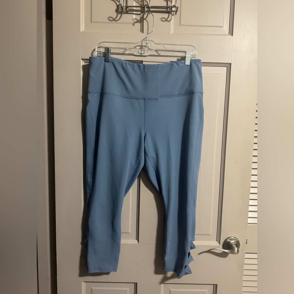 Womens Gaiam 3/4 Crop Athletic Leggings Size XL